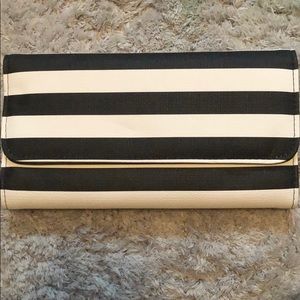 Kut From The Kloth Wallet